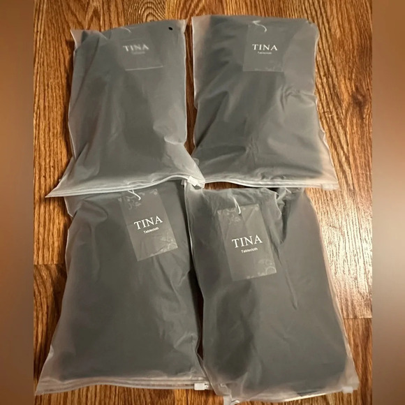 Tina's 4 Pack 32x43 Inch Highboy Spandex Cocktail Table Cover Black - Picture 6 of 8